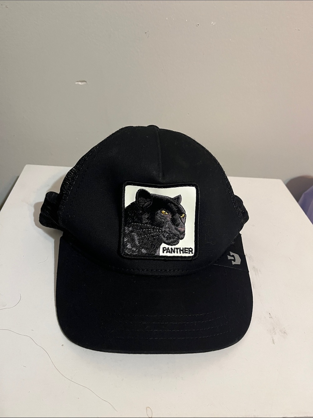 Goorin Bros Panther Mesh Trucker Hat  The Farm Adj Snapback Black Euc